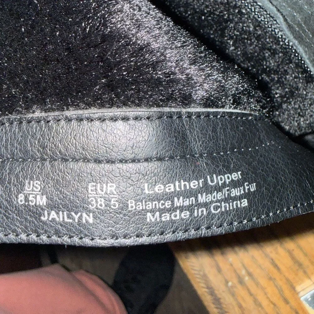 Sam Edelman Signature Detail in Black